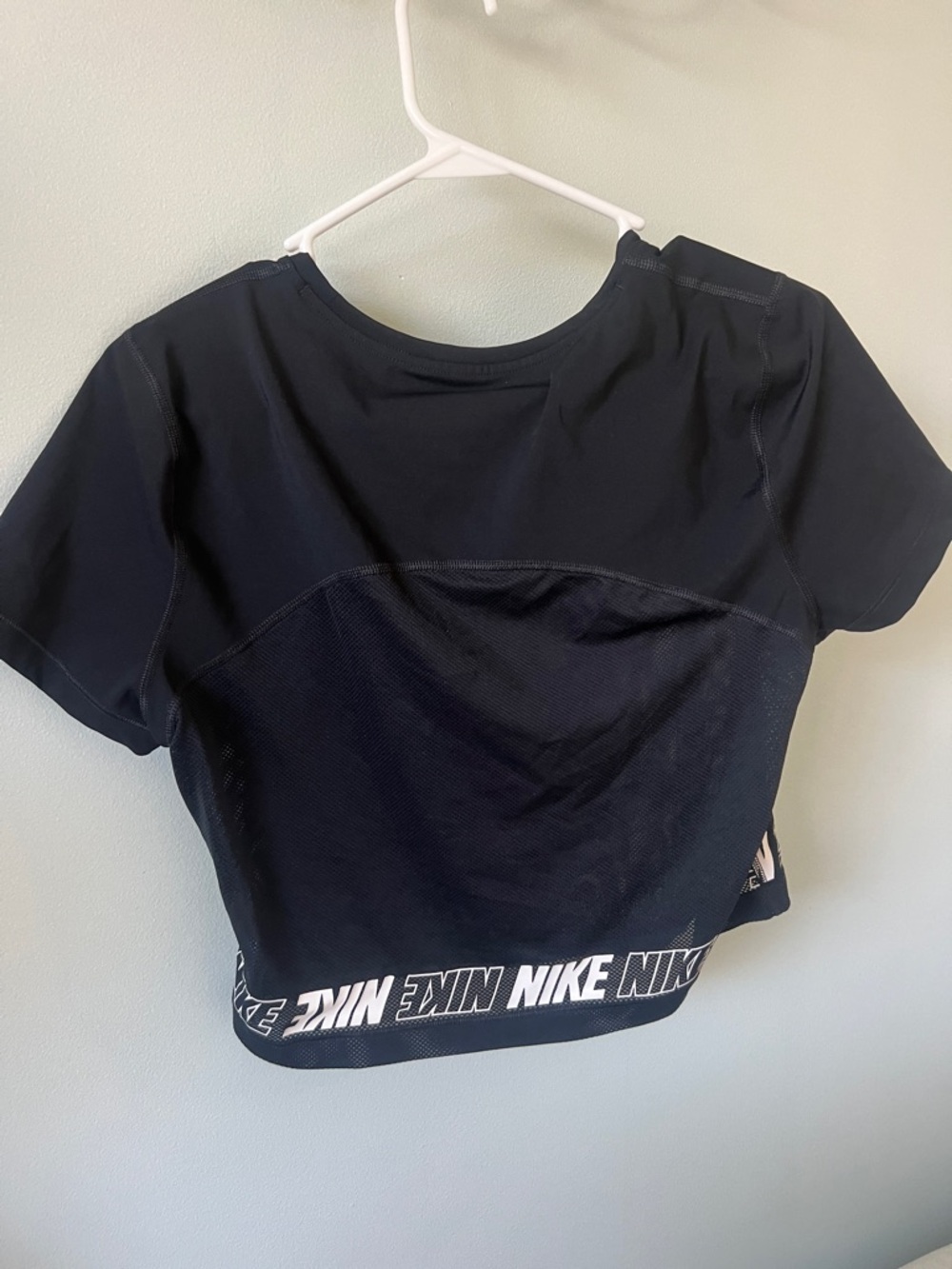 Nike Black Cropped Mesh Logo Top - Picture 3 of 4